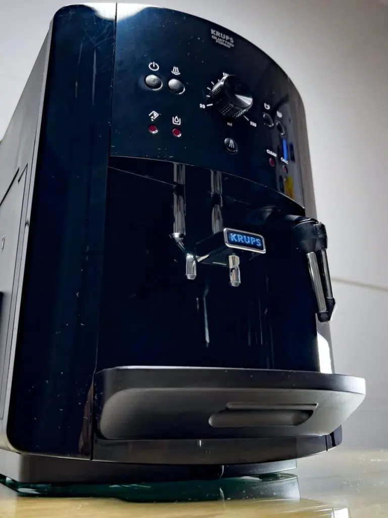 Cafetera superautomatica Krups EA8110 9